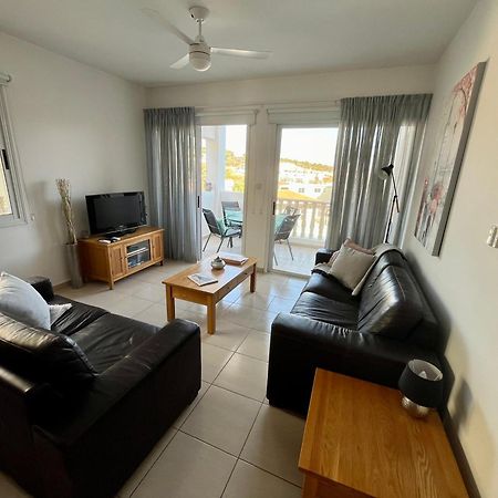 Beautiful 2 Bed Apartment In Peyia Valley, Paphos Ngoại thất bức ảnh