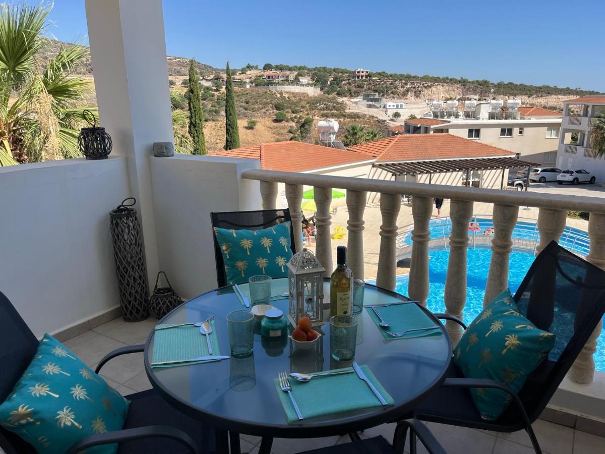 Beautiful 2 Bed Apartment In Peyia Valley, Paphos Ngoại thất bức ảnh