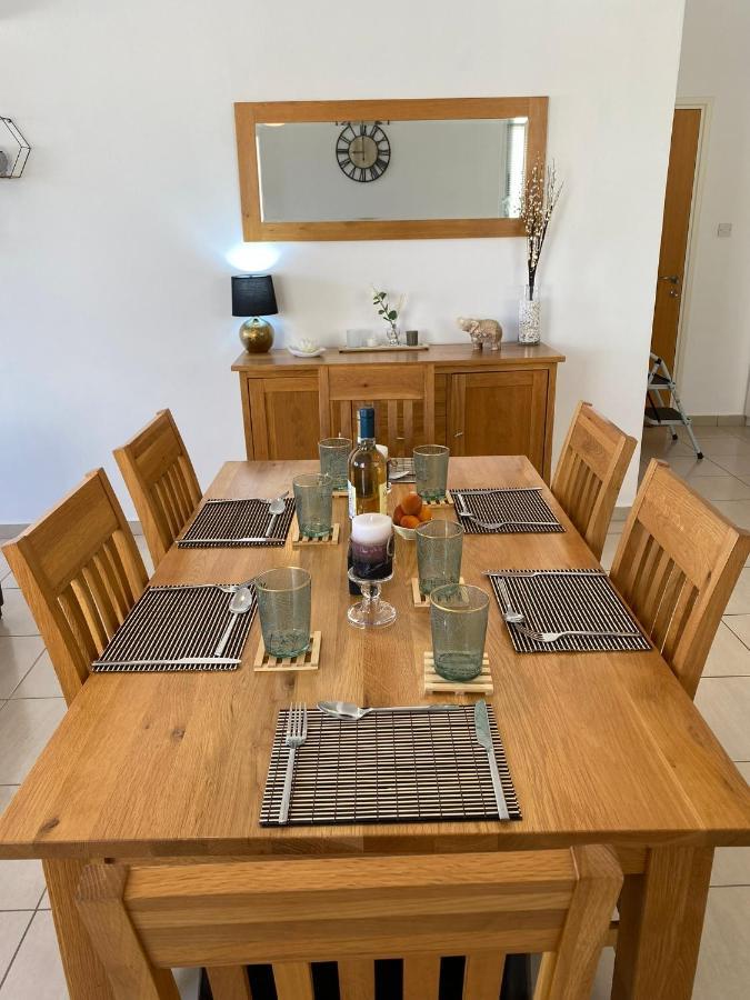 Beautiful 2 Bed Apartment In Peyia Valley, Paphos Ngoại thất bức ảnh