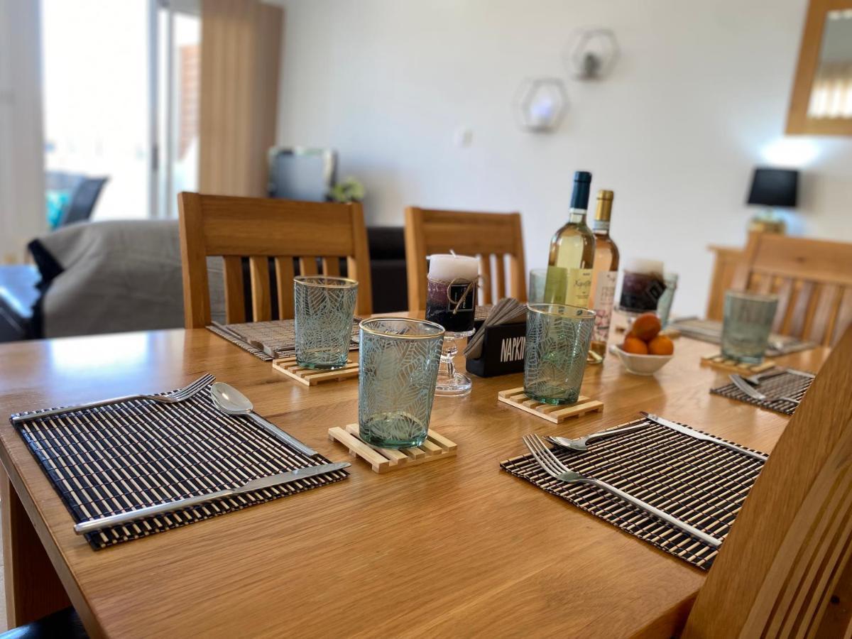 Beautiful 2 Bed Apartment In Peyia Valley, Paphos Ngoại thất bức ảnh