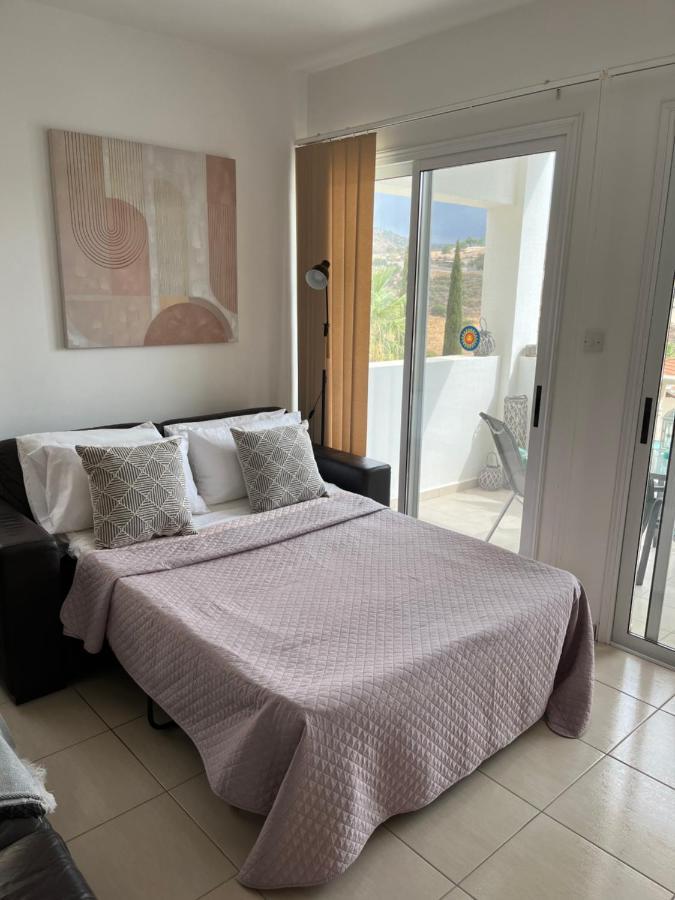 Beautiful 2 Bed Apartment In Peyia Valley, Paphos Ngoại thất bức ảnh