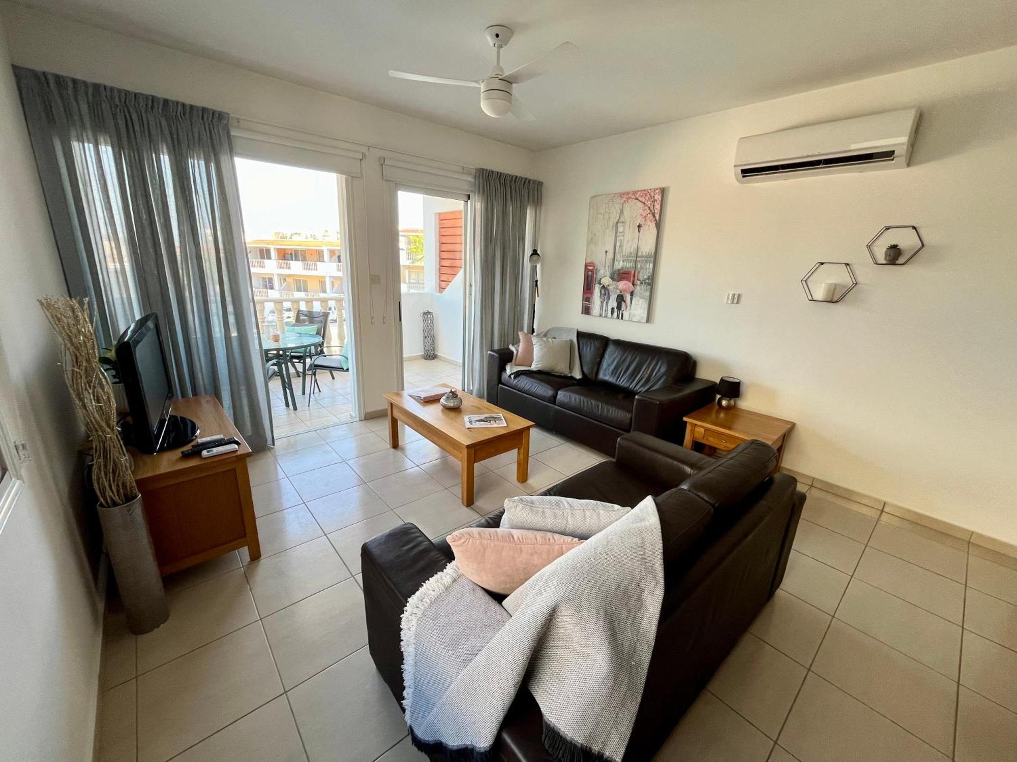 Beautiful 2 Bed Apartment In Peyia Valley, Paphos Ngoại thất bức ảnh
